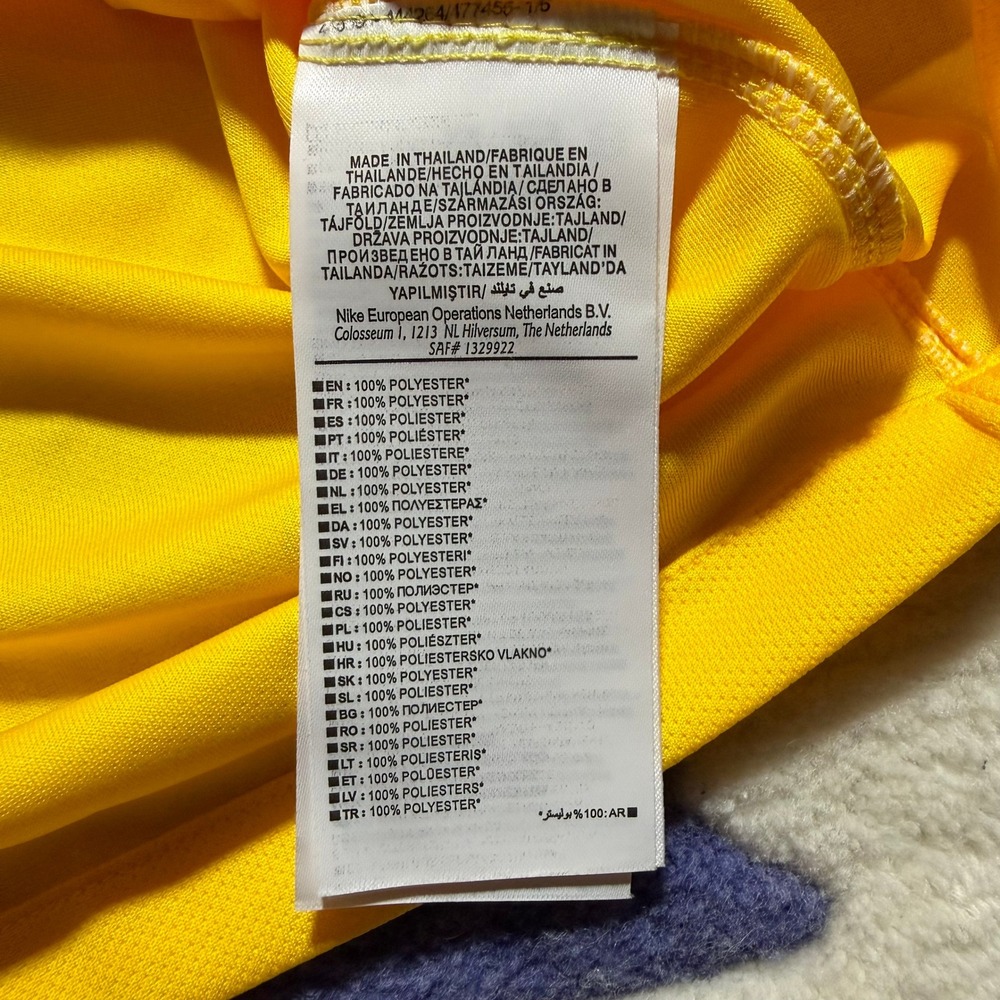 Nike Brazil 2018 World Cup Neymar Jr 10 Jersey Yellow NWT Mens Size Medium - Picture 10 of 14